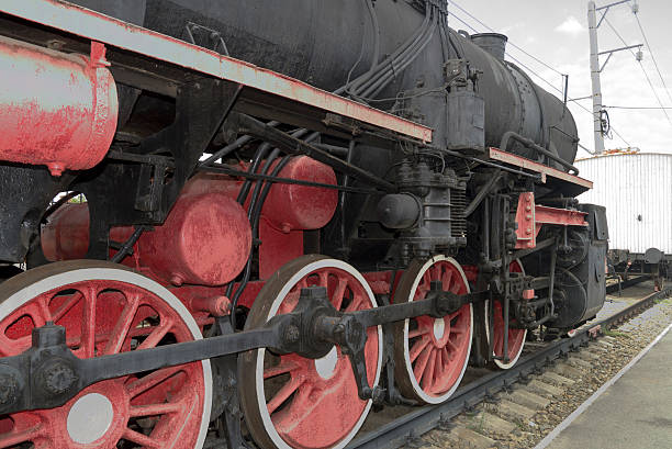 istock Old men-steam locomotives 477287695