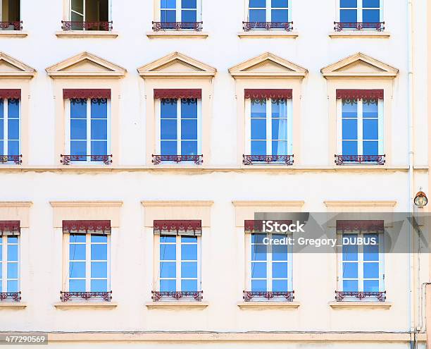 Grupa Mieszkanie Windows - zdjęcia stockowe i więcej obrazów Architektura - Architektura, Bez ludzi, Budowla mieszkaniowa