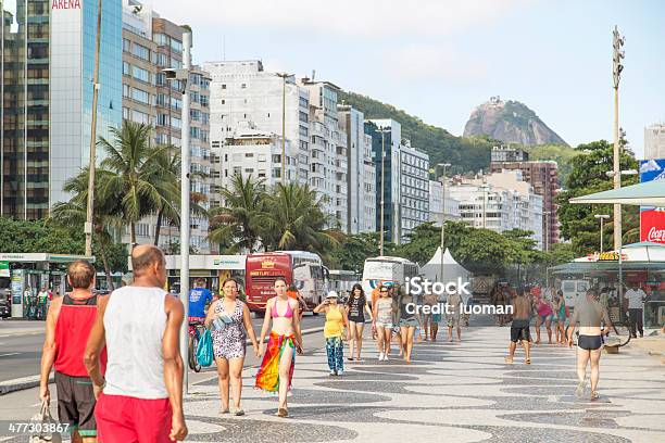 Photo libre de droit de Trottoir Copacabana Beach banque d'images et plus d'images libres de droit de Activité de loisirs - Activité de loisirs, Activité de plein air, Activités de week-end