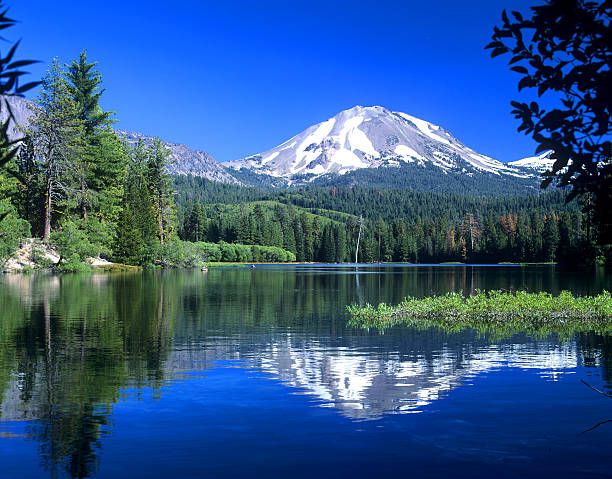 istock Mt. Lassen Reflected in Manzanita Lake 477324057