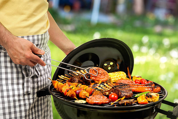 barbecue-grill - barbecue chicken fotos stock-fotos und bilder