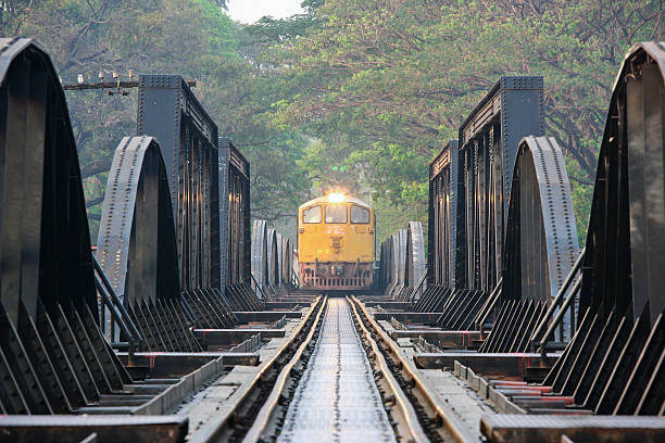 鉄道 - kanchanaburi province train thailand diesel ストックフォトと画像