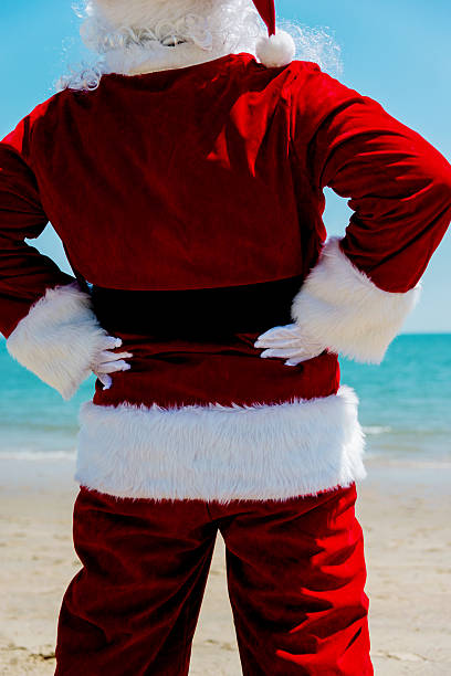 istock Santa claus on vacation 477330904