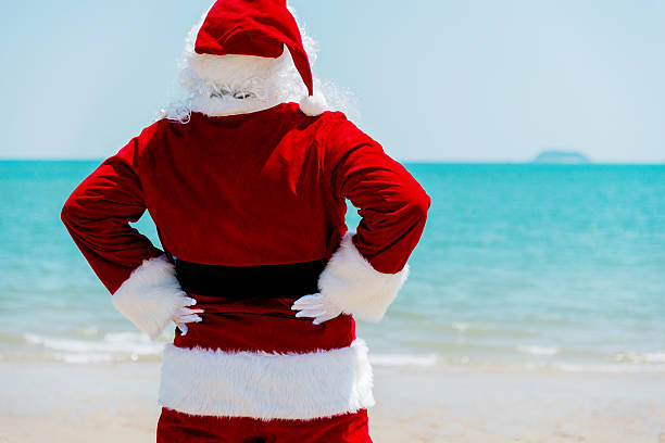istock Santa claus on vacation 477330908