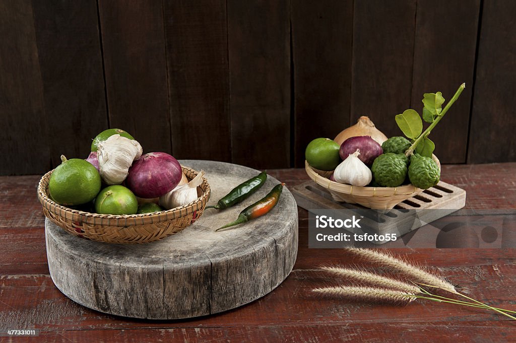 Naturaleza muerta con especias - Foto de stock de Ajo libre de derechos