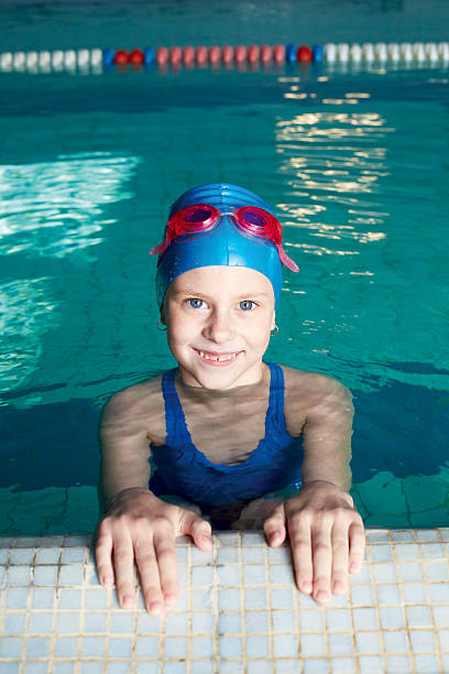 istock Girl preparing to start. 477331426