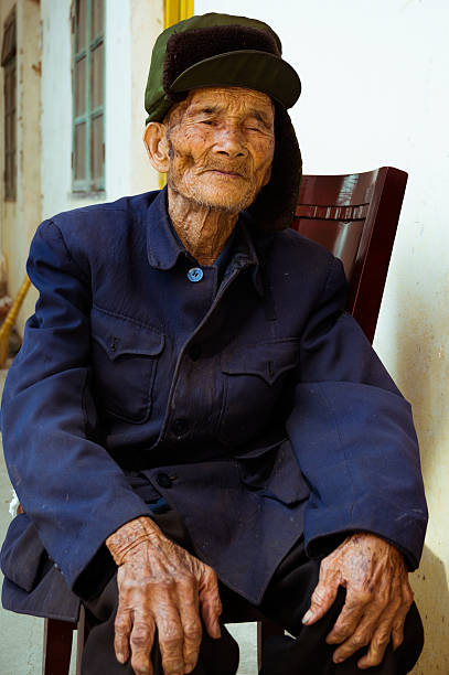 istock Chinese old man portrait 477335009