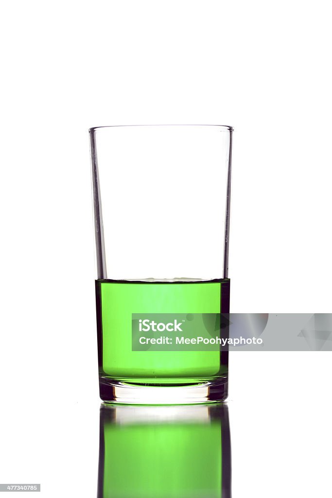 緑色の水のガラスに絶縁ます。 - アクセスしやすいのロイヤリティフリーストックフォト