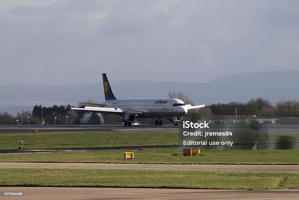 Manchester, Royaume-Uni - 16 février 2014: Navette de l'aéroport Lufthansa - Photo de Affaires libre de droits