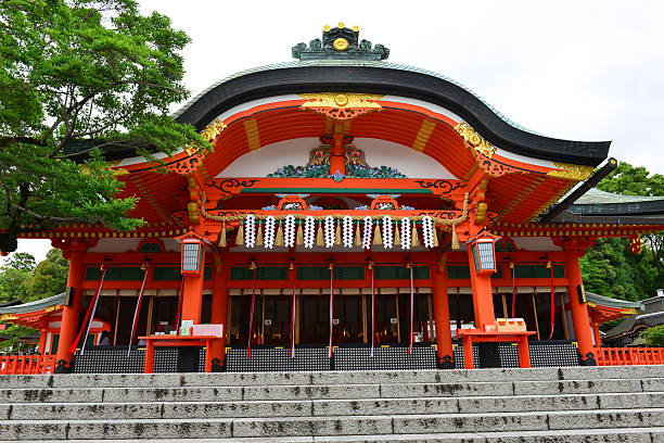 culto saguão interior do santuário fushimi inari, kyoto - toyotomi hideyoshi - fotografias e filmes do acervo