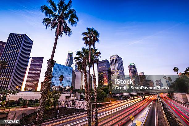 Centro De La Ciudad De Los Ángeles Foto de stock y más banco de imágenes de Los Ángeles - Los Ángeles, Condado de Los Ángeles, Panorama urbano