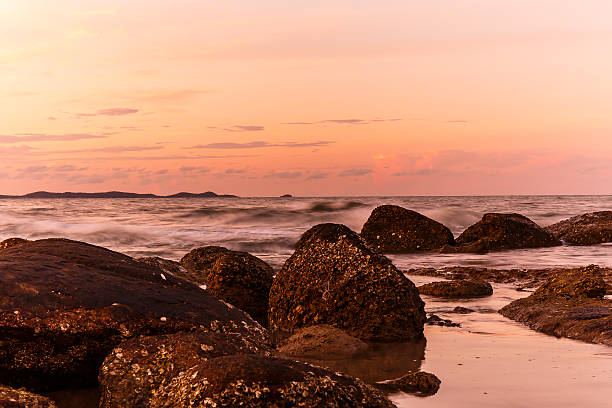 istock atmosphere at sunrise on the beach 477381224