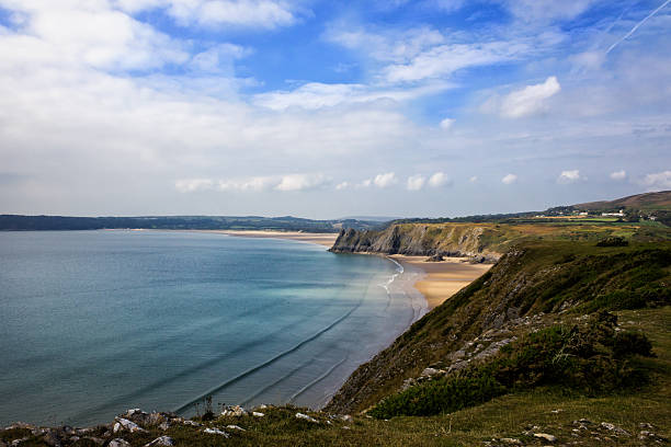 istock View of sea from cliff edge 477400450