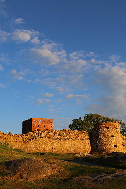 hammershus замок и крепость развалина - hammershus bornholm island denmark island стоковые фото и изображения