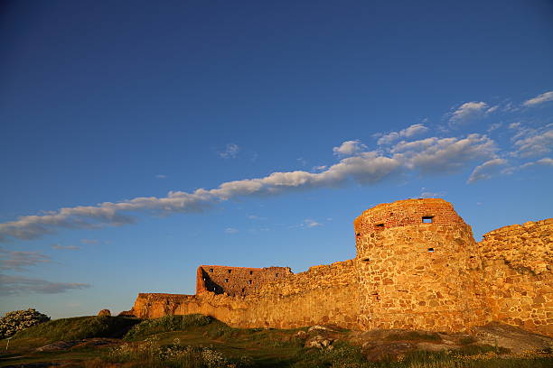 hammershus замок и крепость развалина - hammershus bornholm island denmark island стоковые фото и изображения