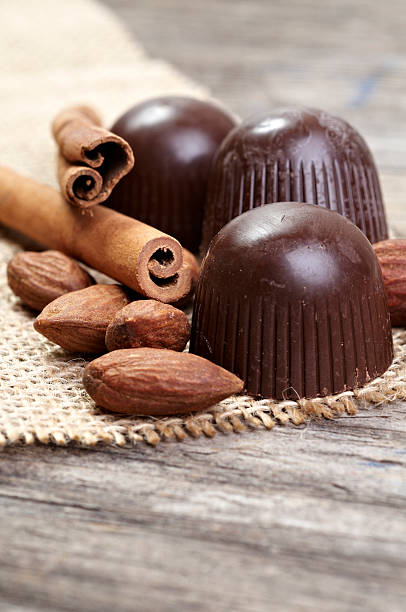 istock Almond with cinnamon and praline 477404930