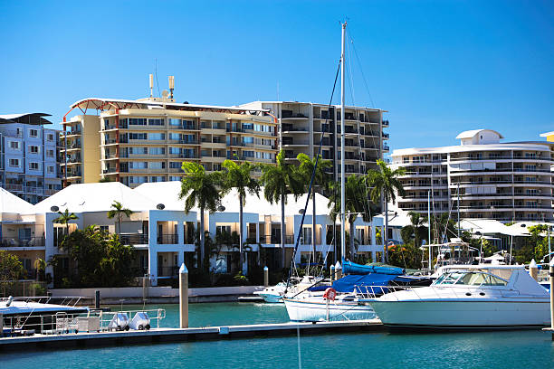 cullen bay marina - darwin australia northern territory harbor stock-fotos und bilder