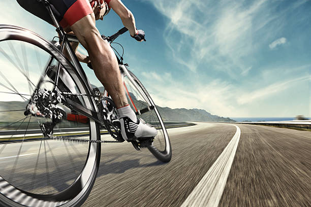 professional road cyclist - fietsen stockfoto's en -beelden