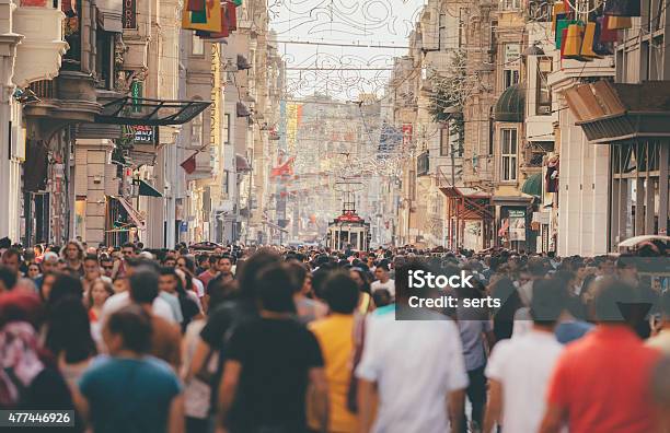 Istiklal Avenue Istanbul Crowd Stock Photo - Download Image Now - Istanbul, Crowd of People, Türkiye - Country
