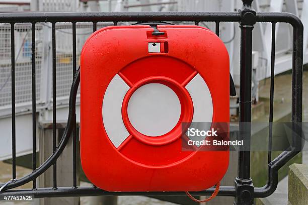 Rettungsring Zu Stockfoto und mehr Bilder von Ausrüstung und Geräte - Ausrüstung und Geräte, Boje, Fluss