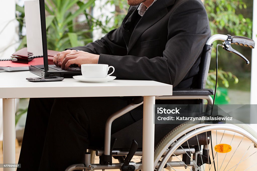 Abogado en silla de ruedas - Foto de stock de Accesibilidad libre de derechos