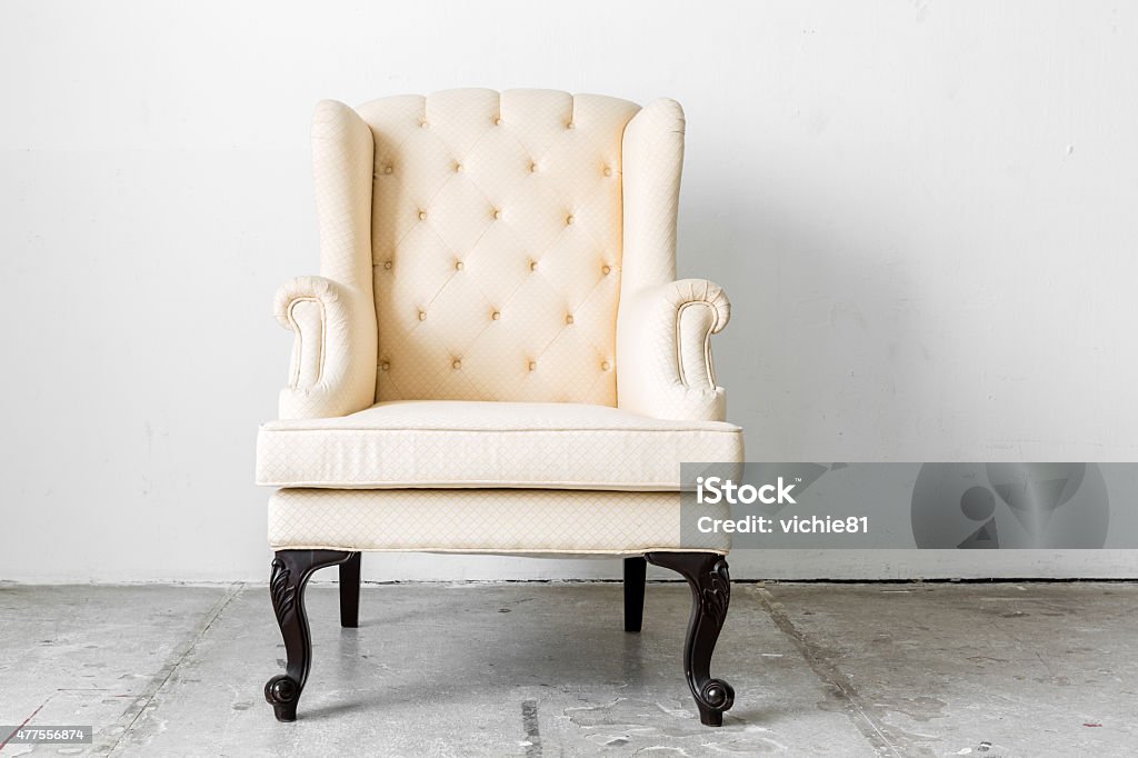 retro sillón beige - Foto de stock de Muebles tapizados libre de derechos