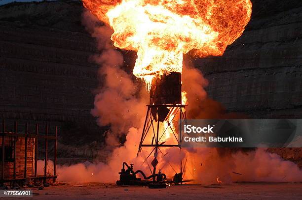 Starke Explosion Stockfoto und mehr Bilder von Bombe - Bombe, Brennen, Energieindustrie