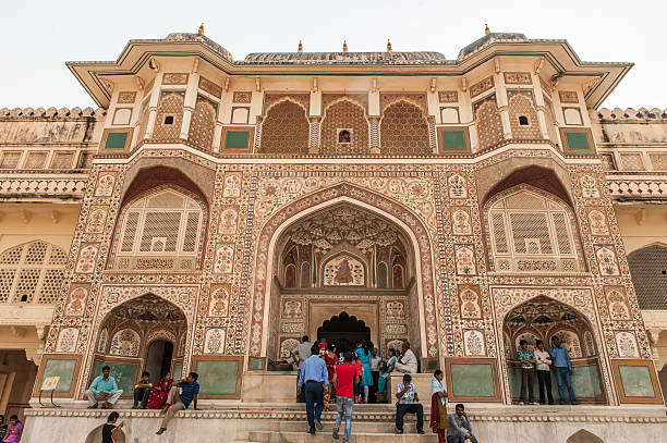 янтарный дворец, джайпур, индия - jaipur amber fort column amber palace ст�оковые фото и изображения