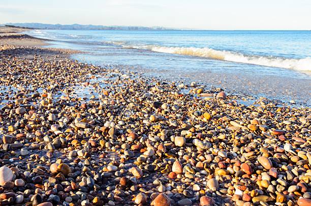 пляж в средиземноморской валенсия, испания - valencia province spain beach mediterranean sea стоковые фото и изображения