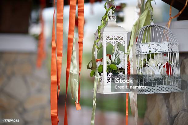 Vogelkäfigen Dekoriert Mit Blumen In In Celebration Stockfoto und mehr Bilder von Baum