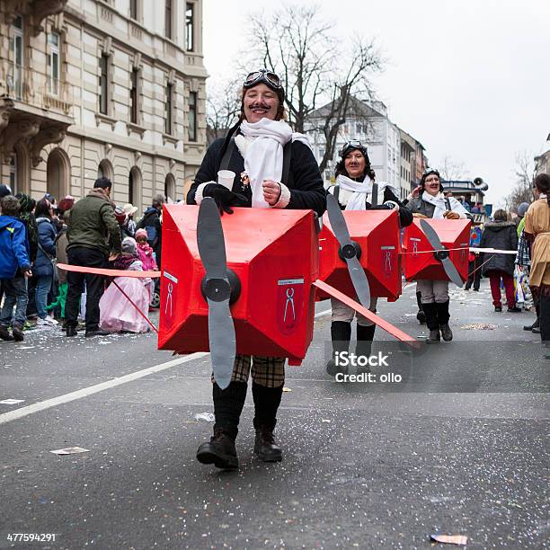 Foto de A Rose Monday Desfile De Carnaval Mainz De 2014 e mais fotos de stock de Adulto - Adulto, Alemanha, Animar