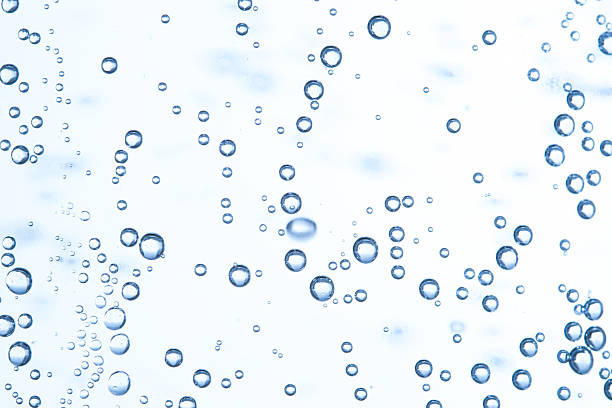 istock Many bubbles in water close up 477595706