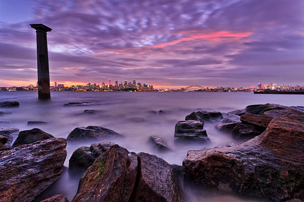 istock Sydney CBD Bradley COlumng Rocks 477603978