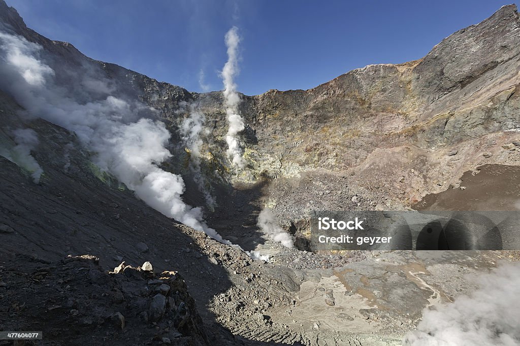 Cratera do vulcão ativo da Península de Kamchatka - Foto de stock de Beleza natural - Natureza royalty-free