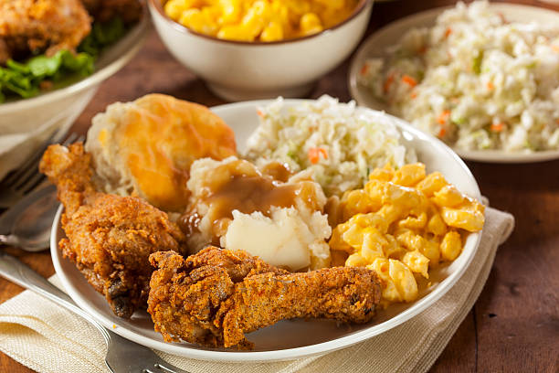 istock Homemade Southern Fried Chicken 477605327