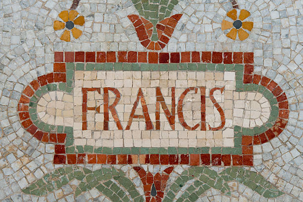 papa francesco nome in rosso mosaico patchwork - lake angelus foto e immagini stock