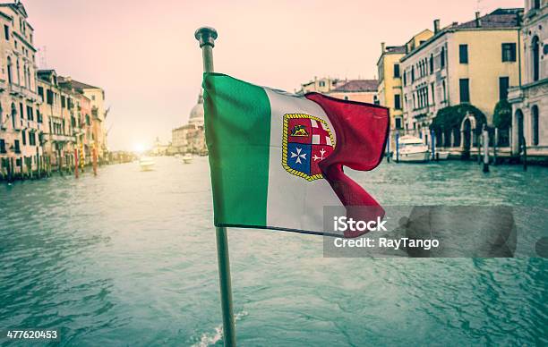 Vista A Venecia Desde El Barco Foto de stock y más banco de imágenes de Bandera Italiana - Bandera Italiana, Agua, Aire libre