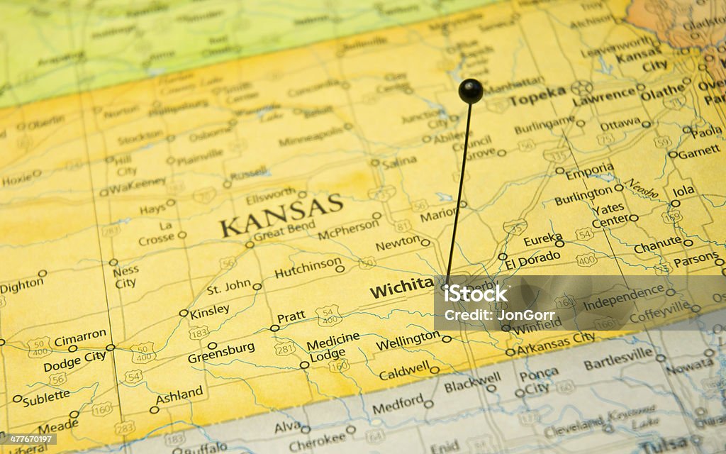 Detalle Mapa de viajes de Wichita Kansas con Mapa de Pin - Foto de stock de Kansas libre de derechos