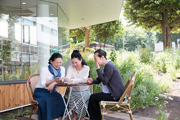 istock Happy time of the afternoon 477672548