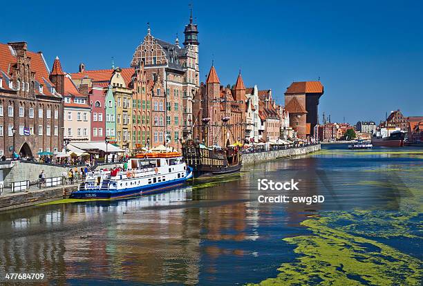 Photo libre de droit de La Vieille Ville De Gdansk Pologne banque d'images et plus d'images libres de droit de Gdansk - Gdansk, Grue - Engin de chantier, Appartement