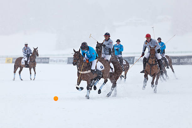 polo sur neige - the hertz corporation photos et images de collection