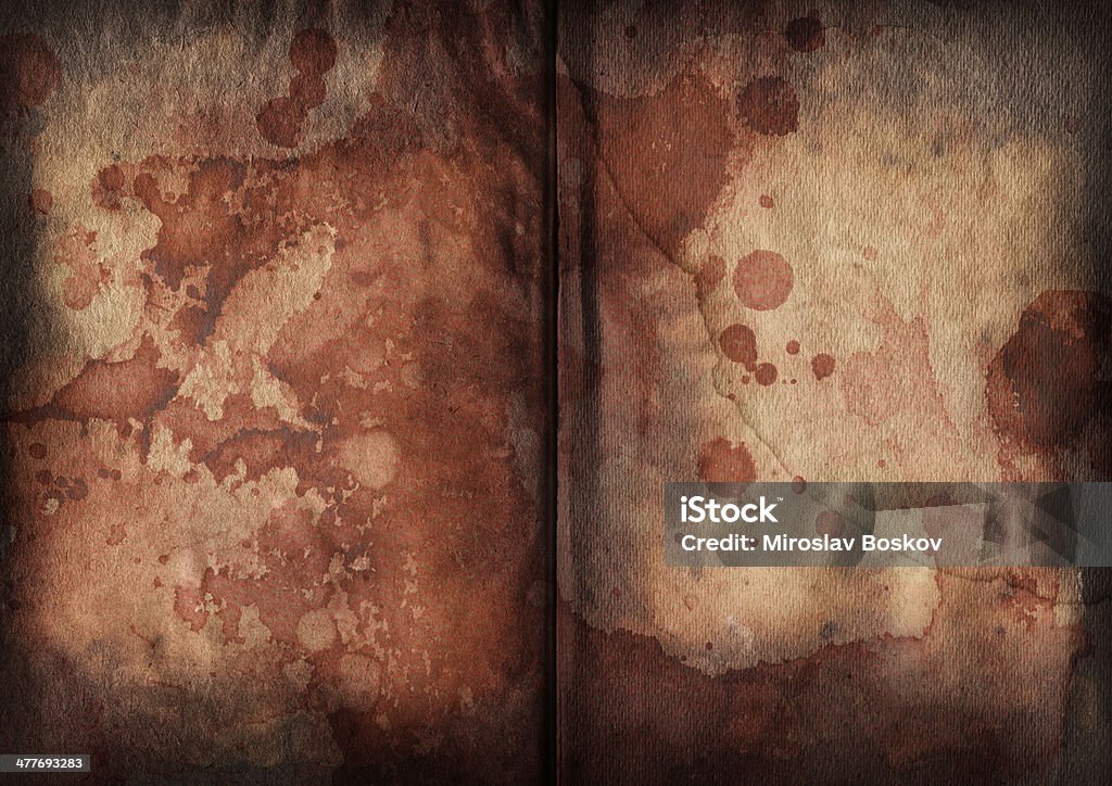 Hi-Res Старая книга крови, замоченная Сгоревший страницы гранж текстура Виньетка - Стоковые фото Кровь роялти-фри