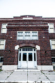 verlassenen-school.jpg?b=1&s=170x170&k=20&c=wihkgutJMUfBNB5gFRBlqHMfbwVEDmcGSYw4mVQkItI=