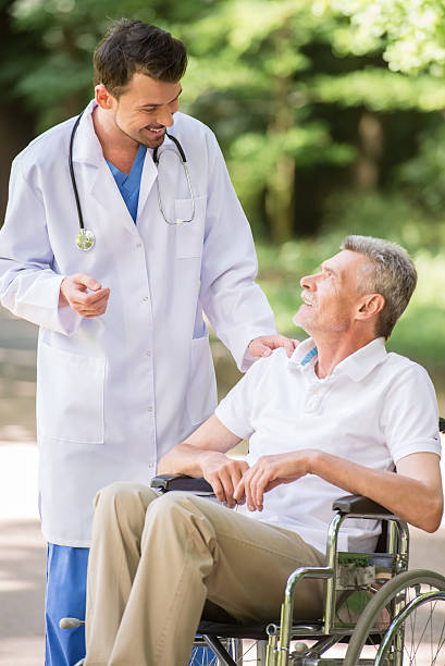 istock Old man at hospital 477697016