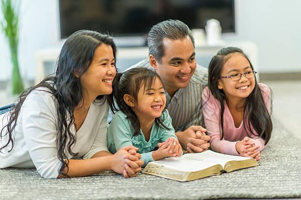 istock Christian Family 477712955