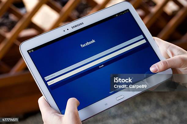 Facebook Per Samsung Galaxy Tab 3 - Fotografie stock e altre immagini di Samsung - Samsung, Android - Marchio depositato, PC Ultramobile