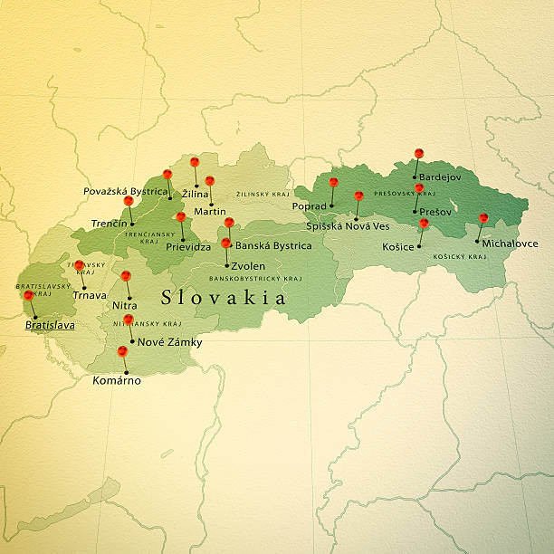 eslovaquia mapa square las ciudades antiguas macho recto - trnava fotografías e imágenes de stock
