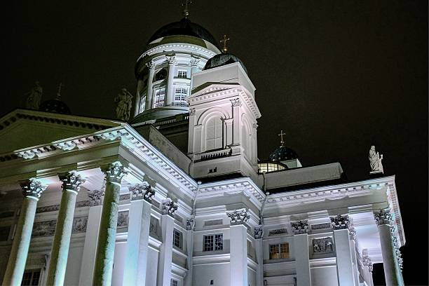 istock Helsinki Cathedral in the evening 477726513