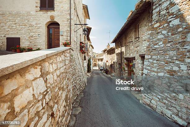 Italiano Ciudad Antigua Foto de stock y más banco de imágenes de Umbría - Umbría, Adoquinado, Aire libre