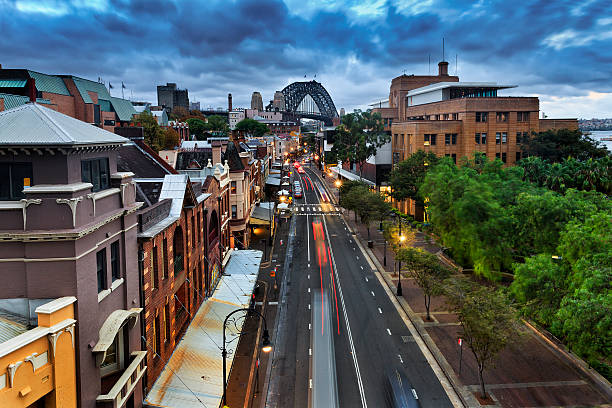 sydney in the rocks sonnenuntergang von cahill - the rocks fotos stock-fotos und bilder